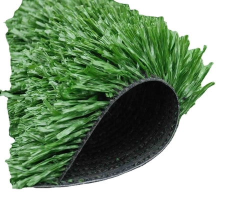 20 mm Hoogte 140 hechtingen/m Synthetische sportgroen gras moet worden gevuld met rubberkorrels