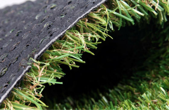 140 hechtingen/m Hybride kunstgras met 25 mm stapelhoogte en SBR-latexlijm voor een realistisch uiterlijk in tuinen