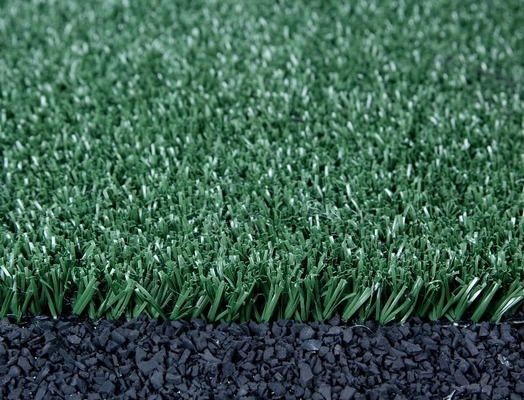 PP materiaal Militair groen voetbalgras met goede waterdichtheid en goede milieuprestaties