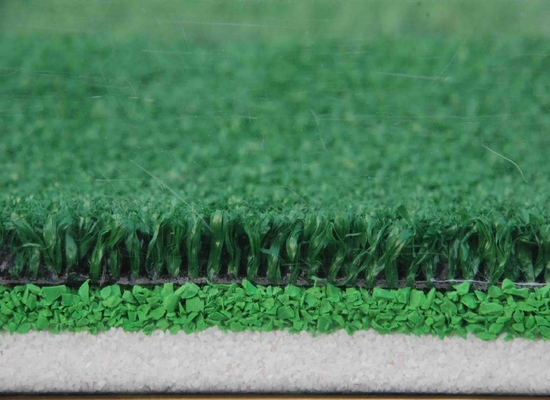 Kunstgras voor golfspelletjes in PP 266 steken/m voor buitengebruik of een vloer met een hoge dichtheid