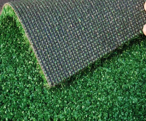 Kunstgras voor golfspelletjes in PP 266 steken/m voor buitengebruik of een vloer met een hoge dichtheid