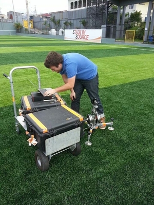 12000 Dtex Landschaps kunstgras 5/8&quot; Gauge PE Materiaal UV-bestand En laag onderhoud