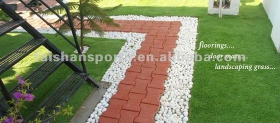 PU-coating Landschaps kunstgras met FIFA en FIH dubbele certificering en vlakke garens voor hoge duurzaamheid