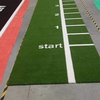 19 mm Pile Height UV Resistant Pattern Artificial Grass White Line voor gym en golf met niet-invullende installatie