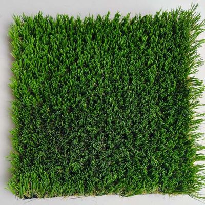30 mm dikte hoogdicht synthetisch gras met groene lijmcoating voor landschapsontwerp en tuinen