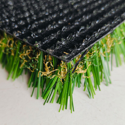 Multifunktioneel groen kunstgras 30 mm stapelhoogte met PU-coating en dubbele PP-ondersteuning