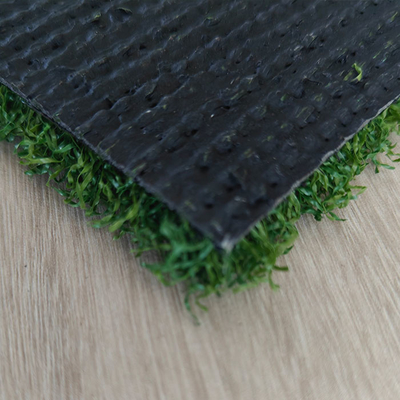 15mm Golf kunstgras met hoge prestaties en hoge UV-resistentie.