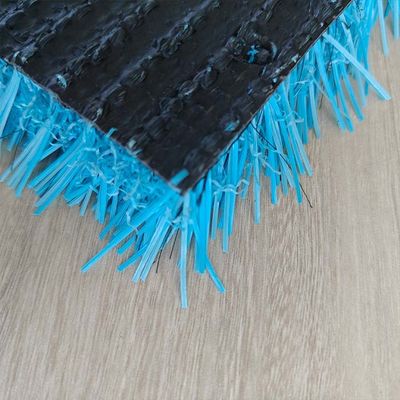 Antistatisch synthetisch gras met 20 mm stapelhoogte, hoge UV-weerstand en weinig onderhoud voor sportvelden