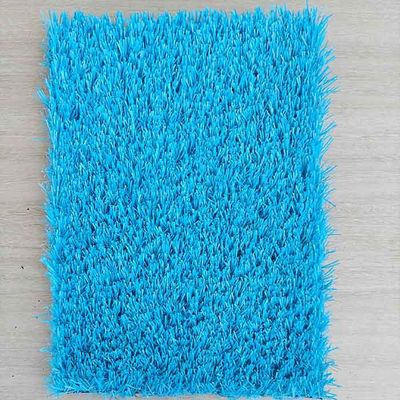 Antistatisch synthetisch gras met 20 mm stapelhoogte, hoge UV-weerstand en weinig onderhoud voor sportvelden