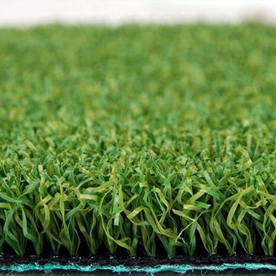 16mm poolhoogte nylon materiaal hoge dichtheid golf synthetisch gras voor putting green