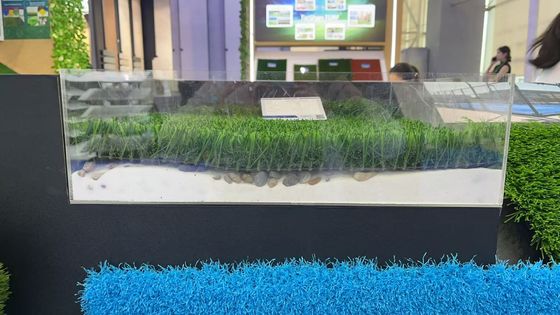 Niet-opvulbare kunstgras met schokabsorberende mat voor sportvelden - geen opvulling vereist en uitstekende drainage