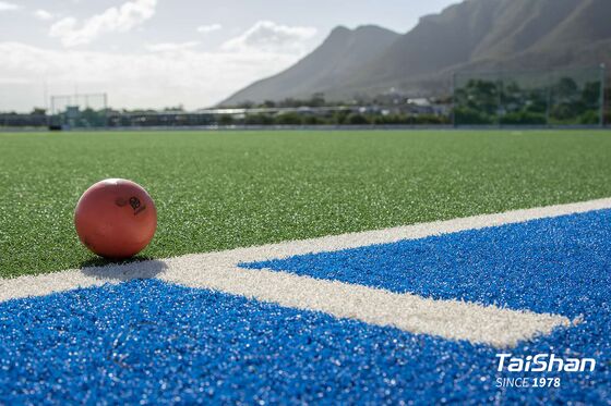 FIH gecertificeerd Hockey kunstgras met 17mm Pile Height Water Spray Geen zware metalen voor consistent spelen